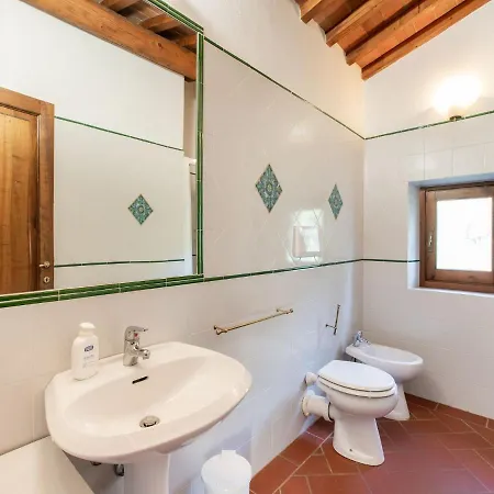 別荘 Tuscan Haven With Pool